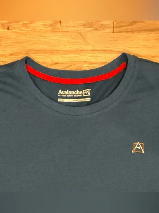 Men’s Long Sleeve Crew AVALANCHE The Outdoor Supply Company Size Large - Picture 5 of 5